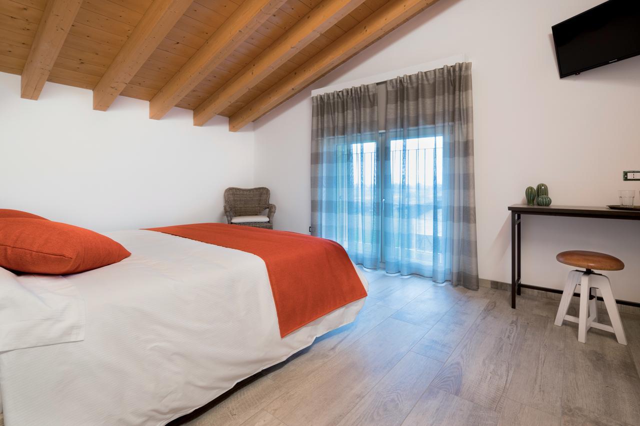 Agriturismo Camisi Qh แคมเบียโก ภายนอก รูปภาพ